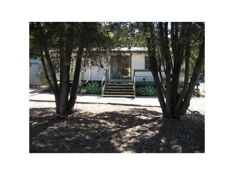 67 Main Street, Pine Point SA 5571