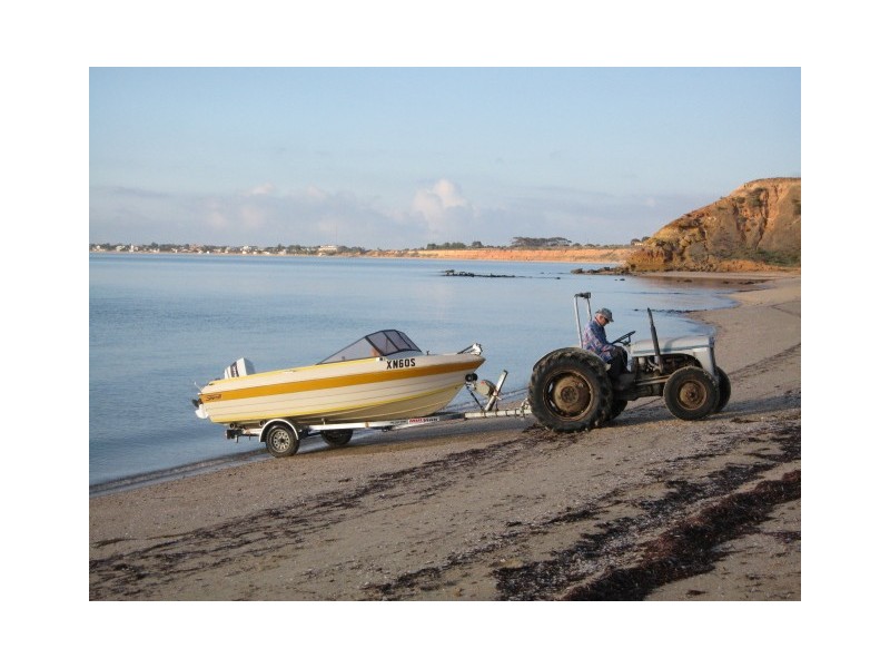 13-17 Victory Crescent, Pine Point SA 5571