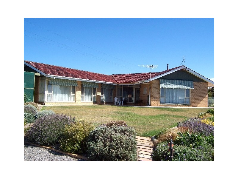 13-17 Victory Crescent, Pine Point SA 5571