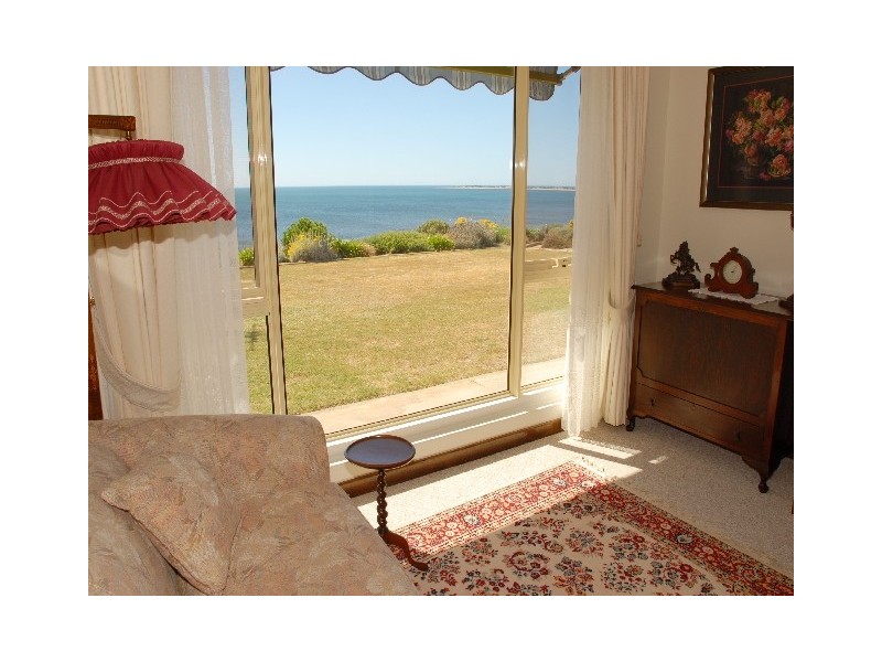 13-17 Victory Crescent, Pine Point SA 5571