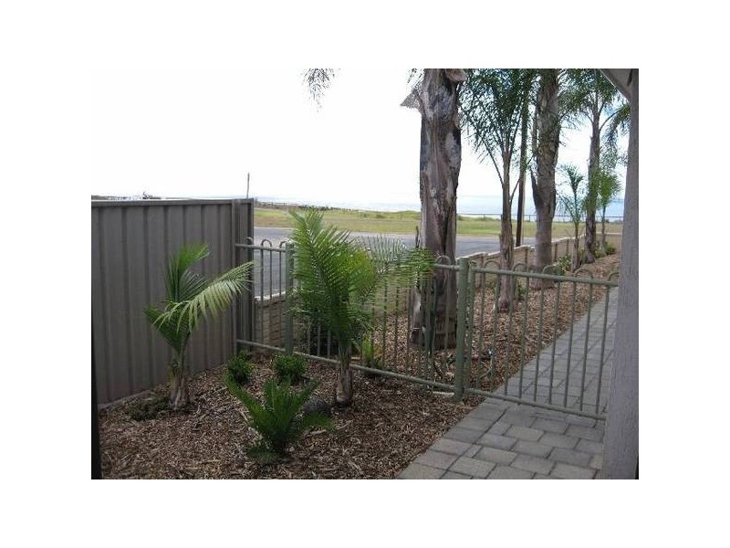 5/6 Rowe Terrace, Ardrossan SA 5571