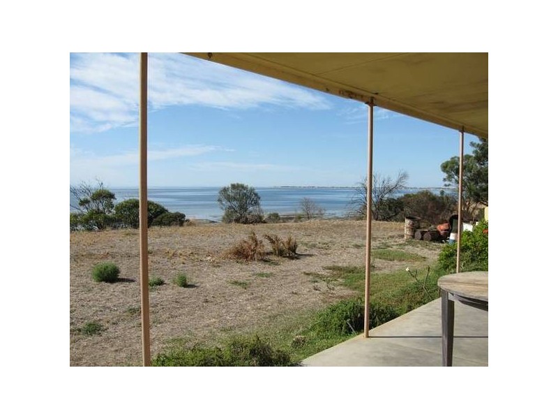 31-35 Main Coast Road, Pine Point SA 5571