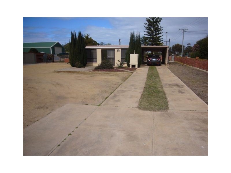 14 Cumberland Road, Port Clinton SA 5570