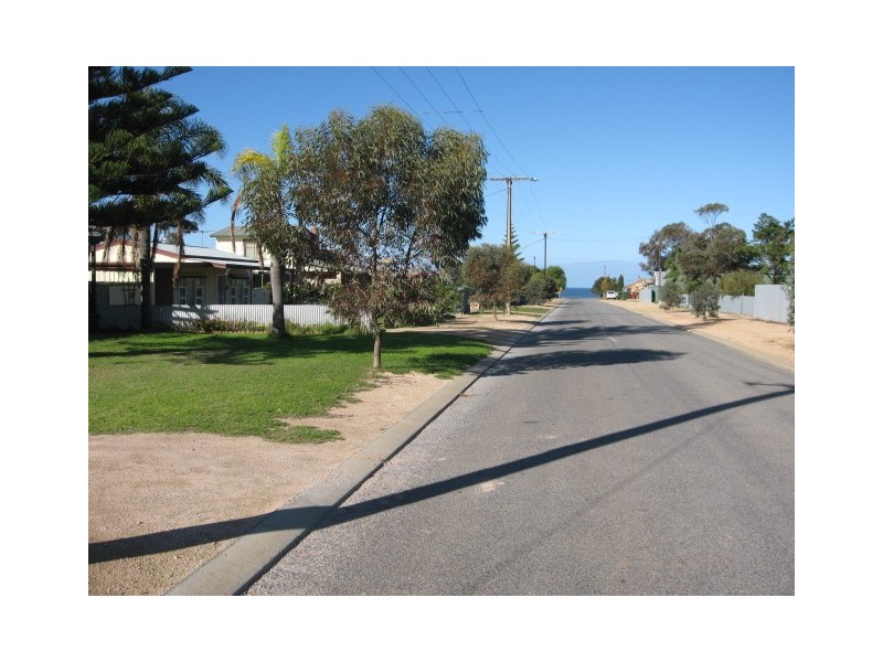 14 Cumberland Road, Port Clinton SA 5570