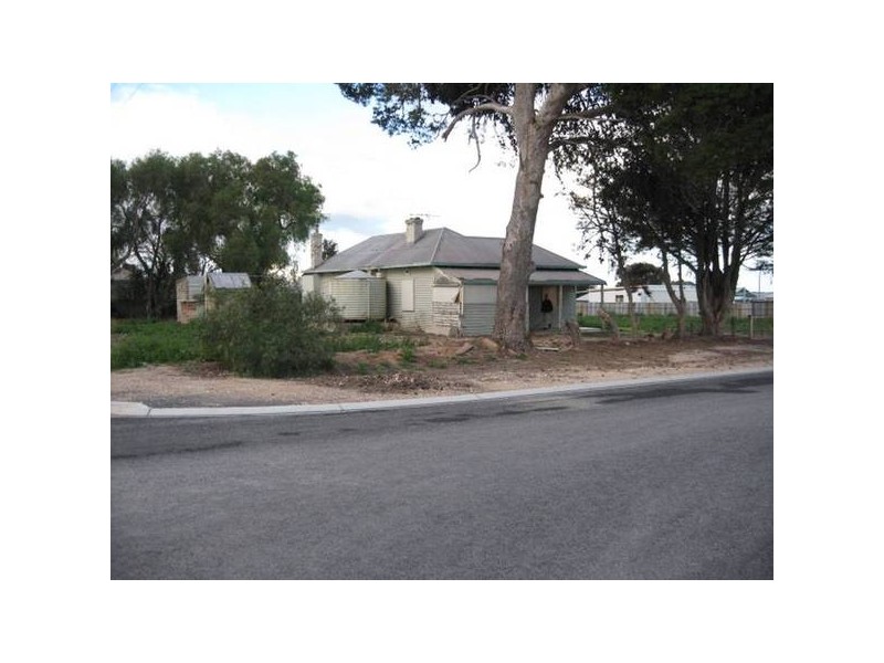 16-18 Annie Watt Street, Price SA 5570