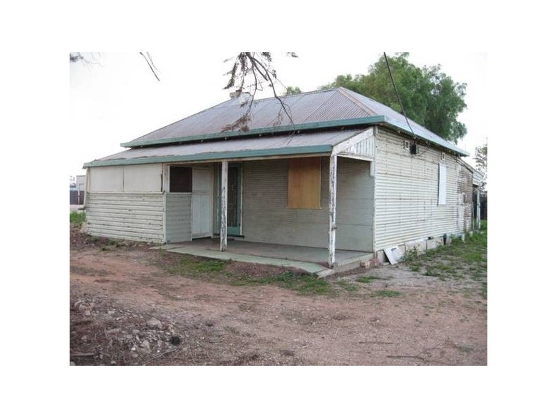 16-18 Annie Watt Street, Price SA 5570