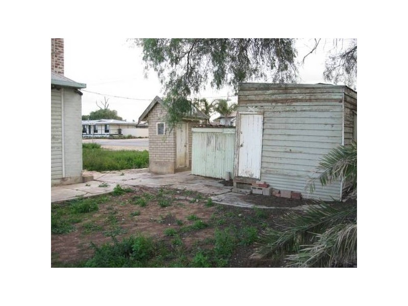 16-18 Annie Watt Street, Price SA 5570