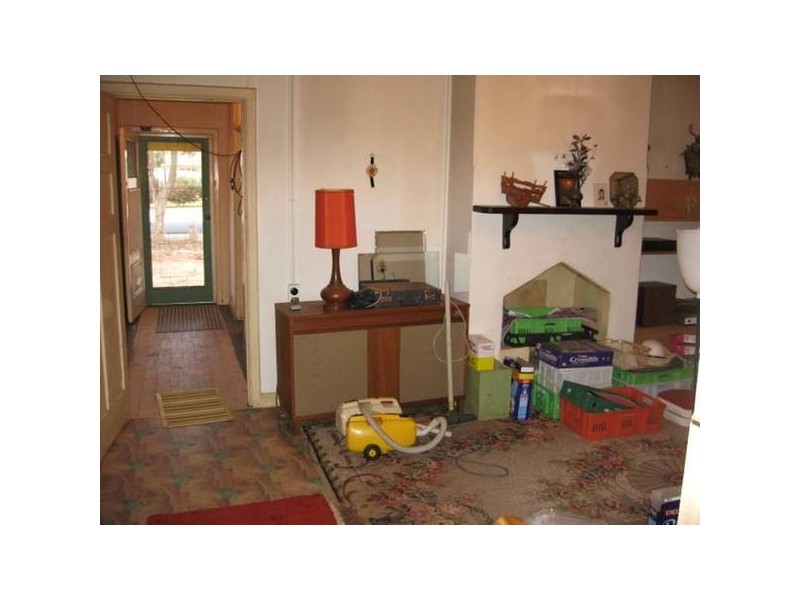 16-18 Annie Watt Street, Price SA 5570