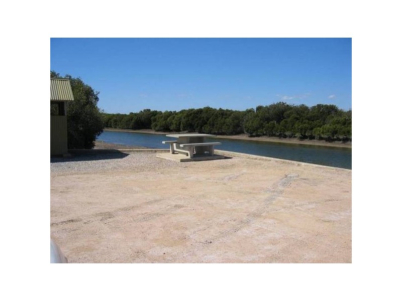 16-18 Annie Watt Street, Price SA 5570