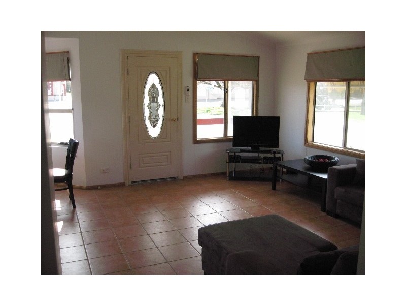 33 Main Street, Curramulka SA 5580