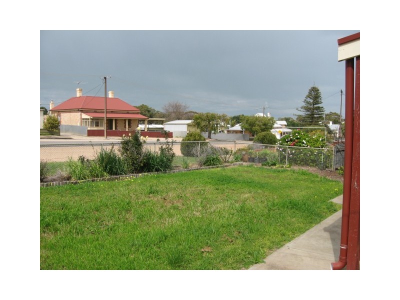 32 Walter Street, Maitland SA 5573