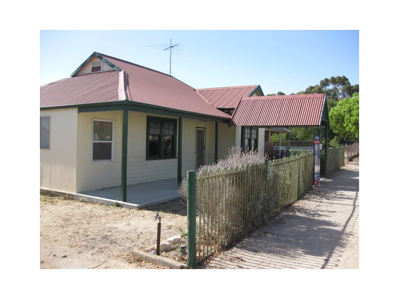 34 Caroline Street, Maitland SA 5573