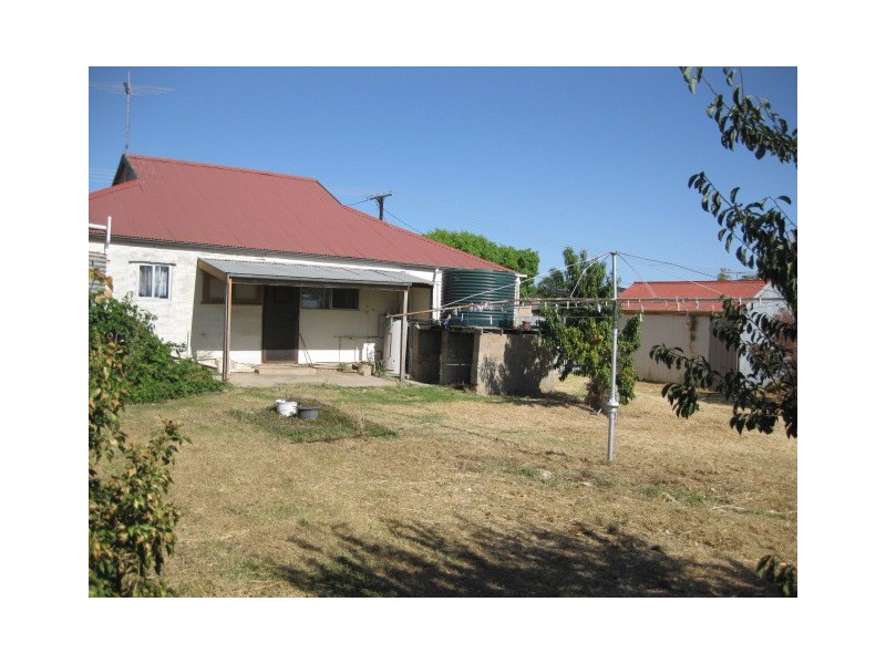 34 Caroline Street, Maitland SA 5573