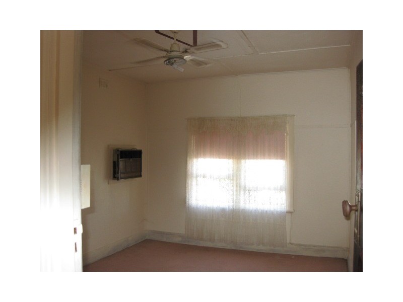 34 Caroline Street, Maitland SA 5573