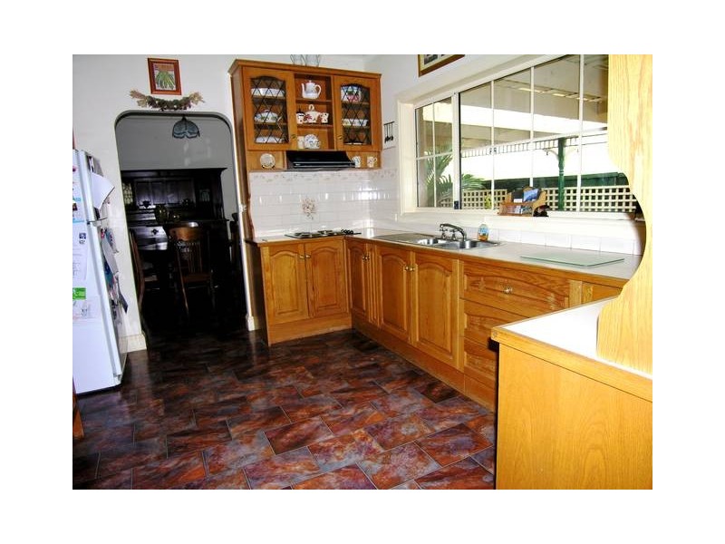 11 Richard Drive, Lara VIC 3212