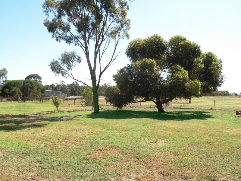 55 Shaws Road, Little River VIC 3211