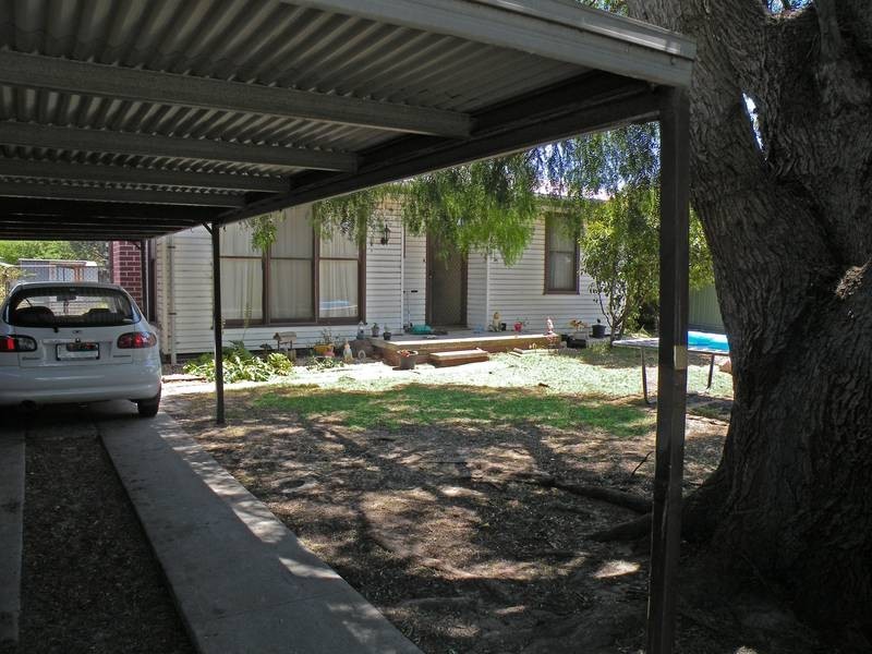 7 Wisteria Grove, Norlane VIC 3214