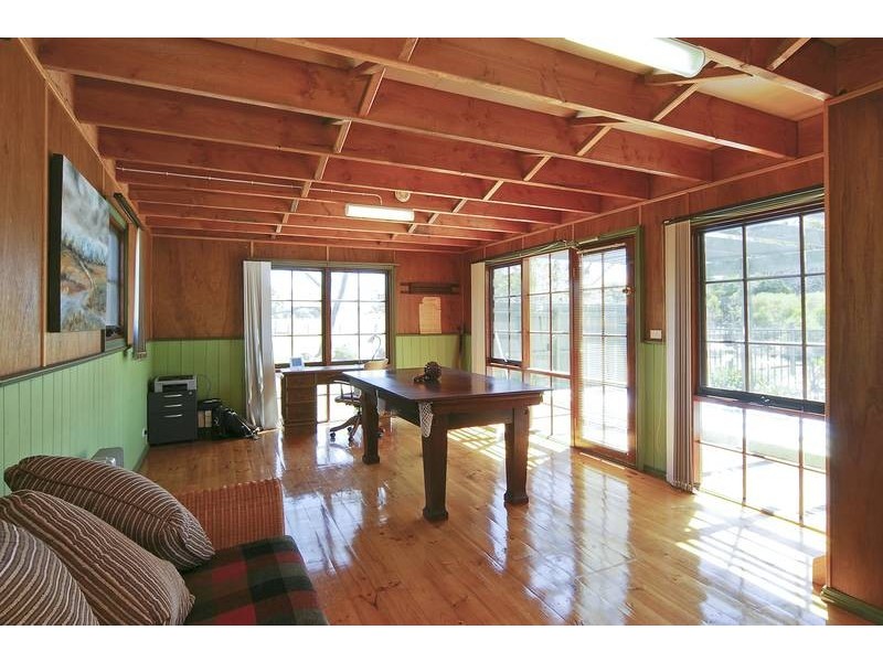 25 Brownes Road, Anakie VIC 3221