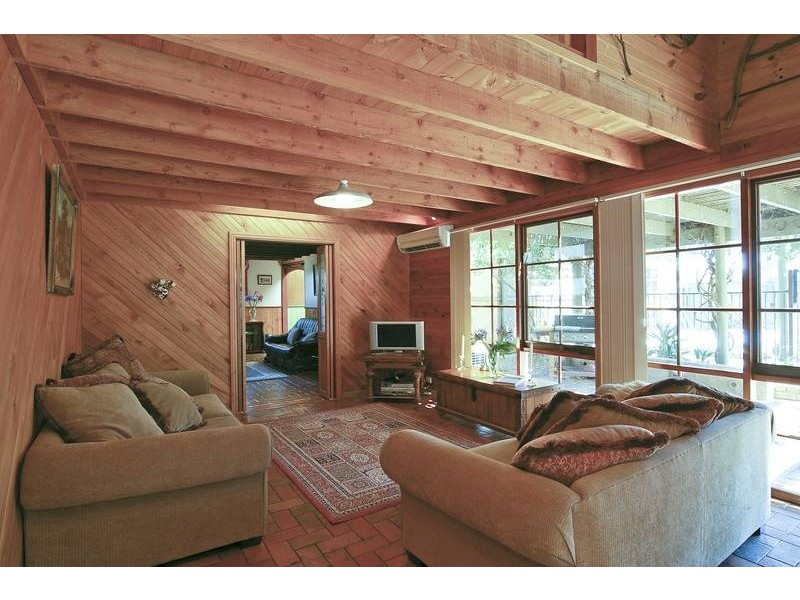 25 Brownes Road, Anakie VIC 3221