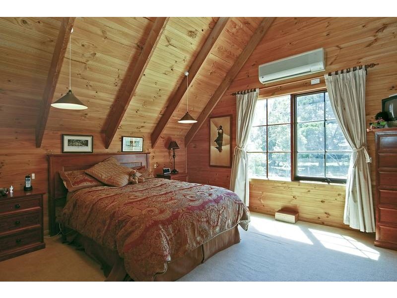 25 Brownes Road, Anakie VIC 3221