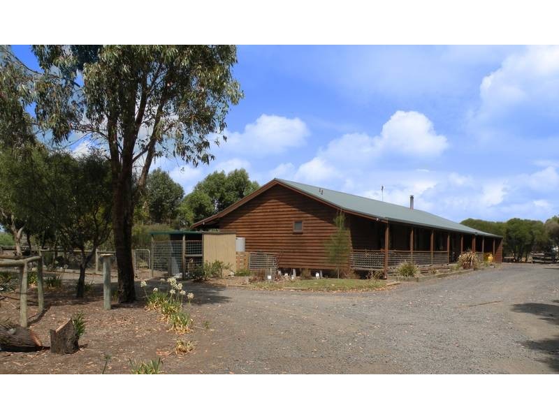 40 West Gateway, Lara VIC 3212
