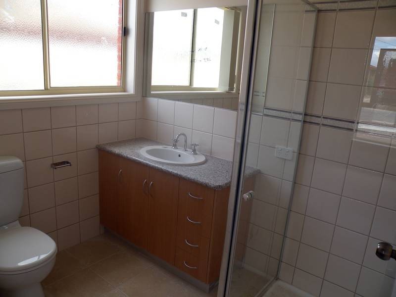 1/3 Dunloe Avenue, Norlane VIC 3214