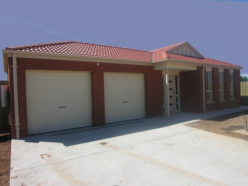 33 Citius Close, Lara VIC 3212