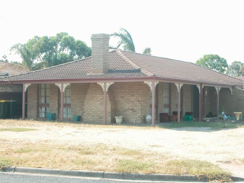 1 Henderson Drive, Lara VIC 3212