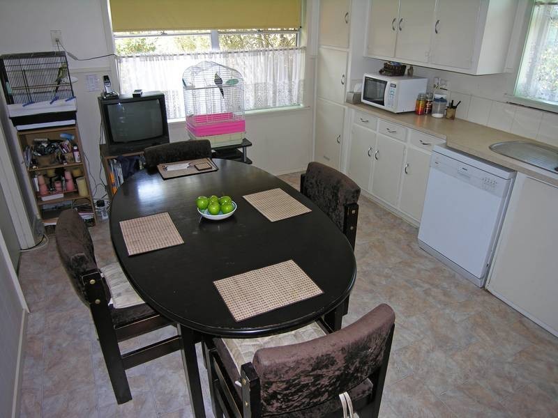 15 Glenelg Avenue, Corio VIC 3214