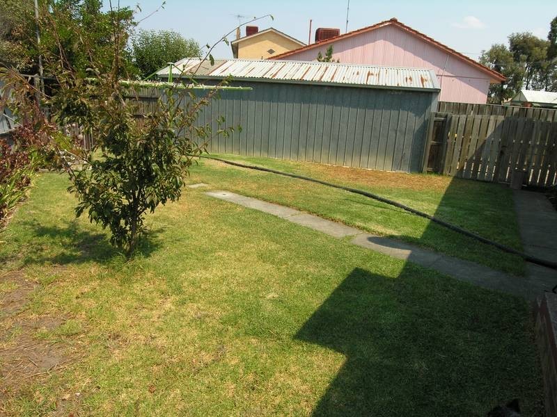 15 Glenelg Avenue, Corio VIC 3214