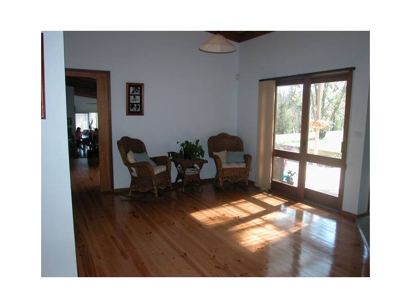 355 DeMotts Road, Anakie VIC 3221