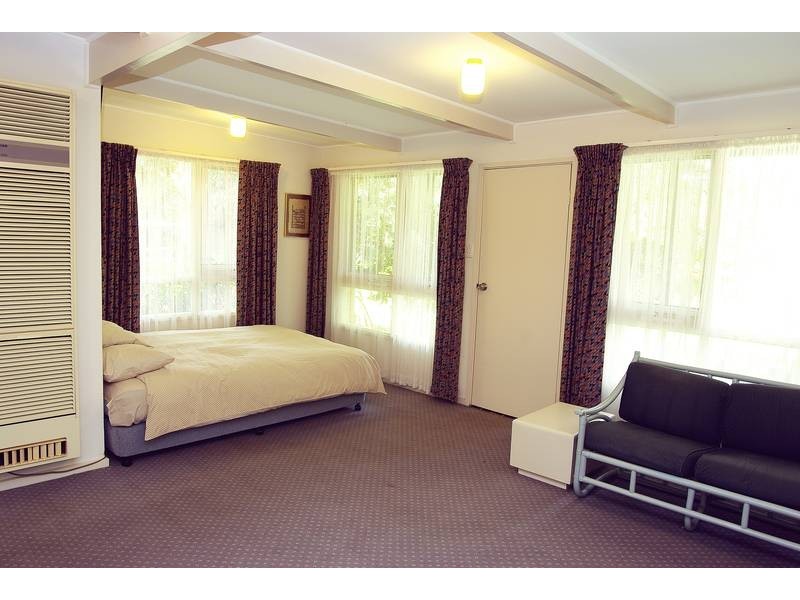 16 Wingara Drive, Lara VIC 3212