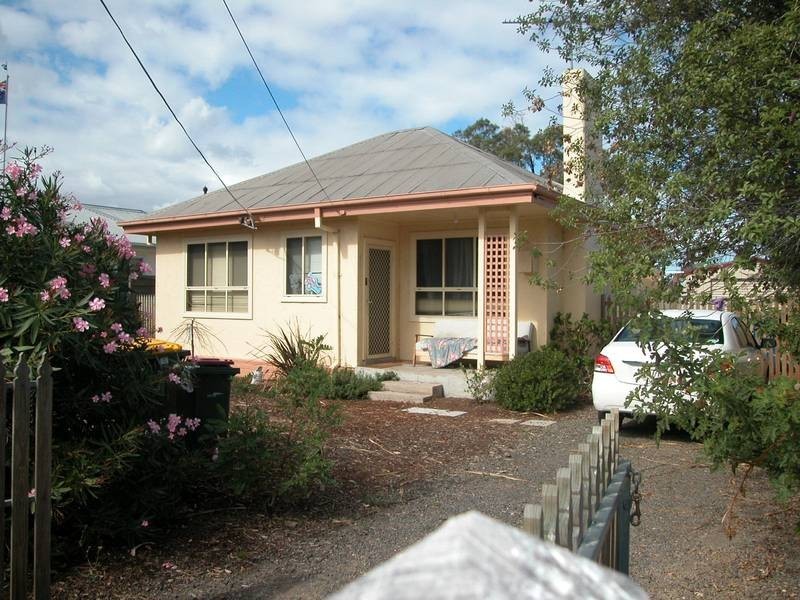 11 Spruhan Ave, Norlane VIC 3214