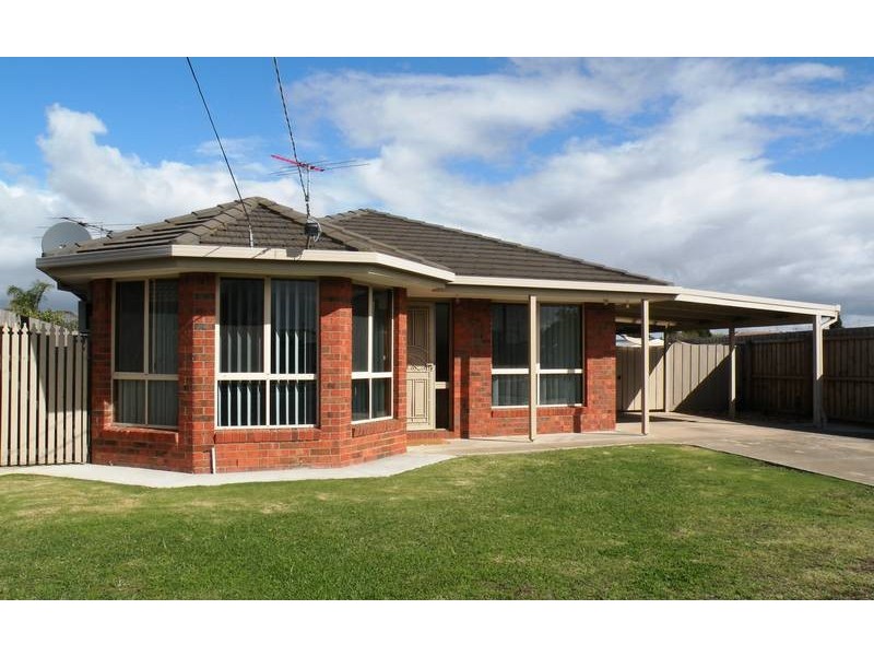 4 Grange Court, Cloverdale, Corio VIC 3214