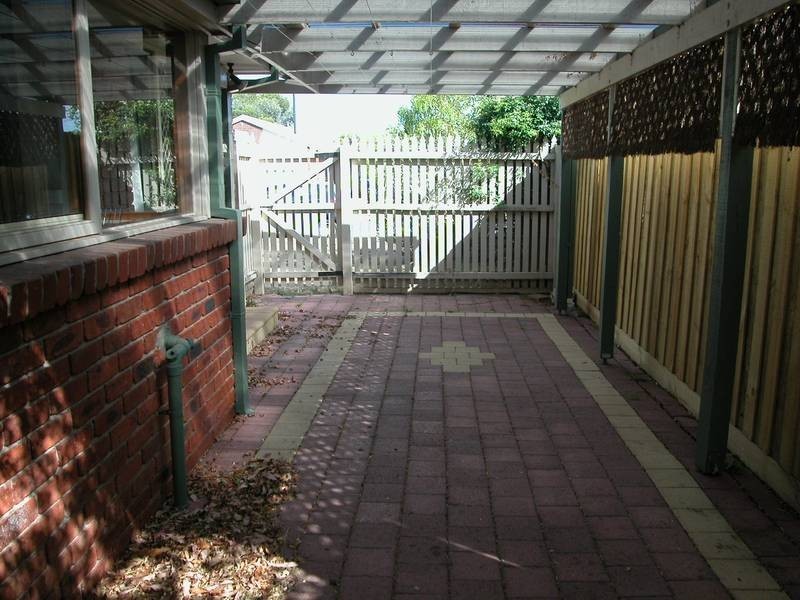 2 Waliki Crt, Lara VIC 3212
