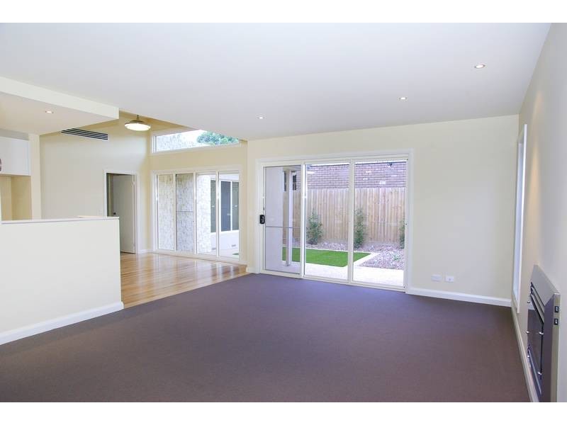 1/3 Turner Ave, Lara VIC 3212