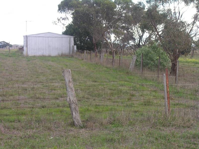 35 Emmersons Road, Lovely Banks VIC 3221