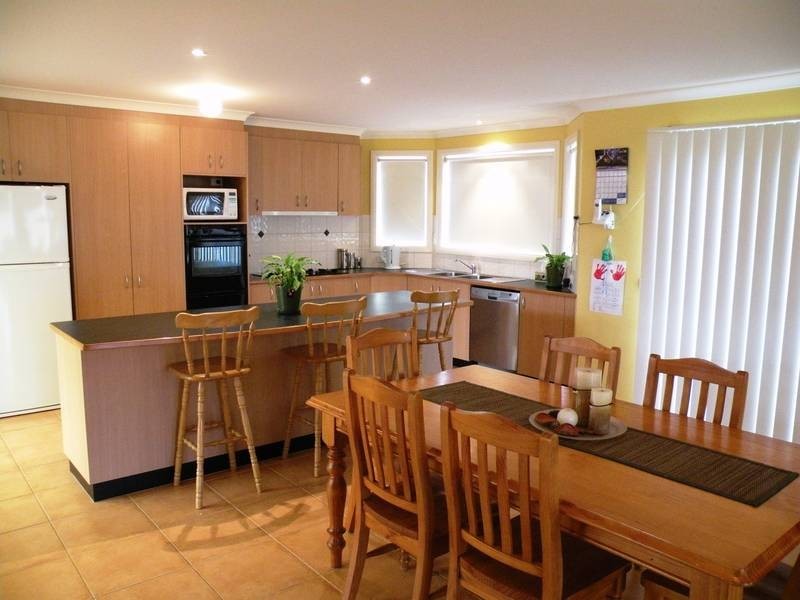 18 Nolan Place, Lovely Banks VIC 3221