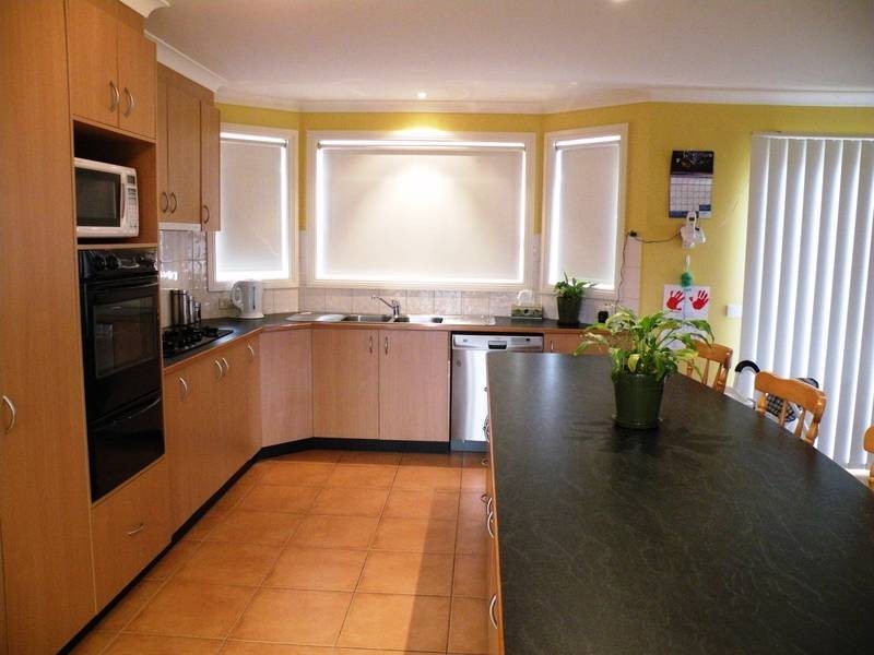18 Nolan Place, Lovely Banks VIC 3221
