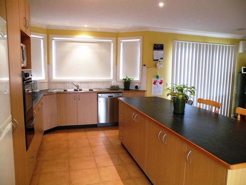 18 Nolan Place, Lovely Banks VIC 3221