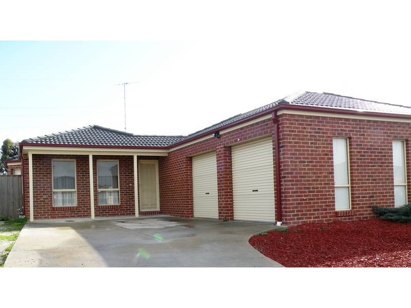 18 Nolan Place, Lovely Banks VIC 3221