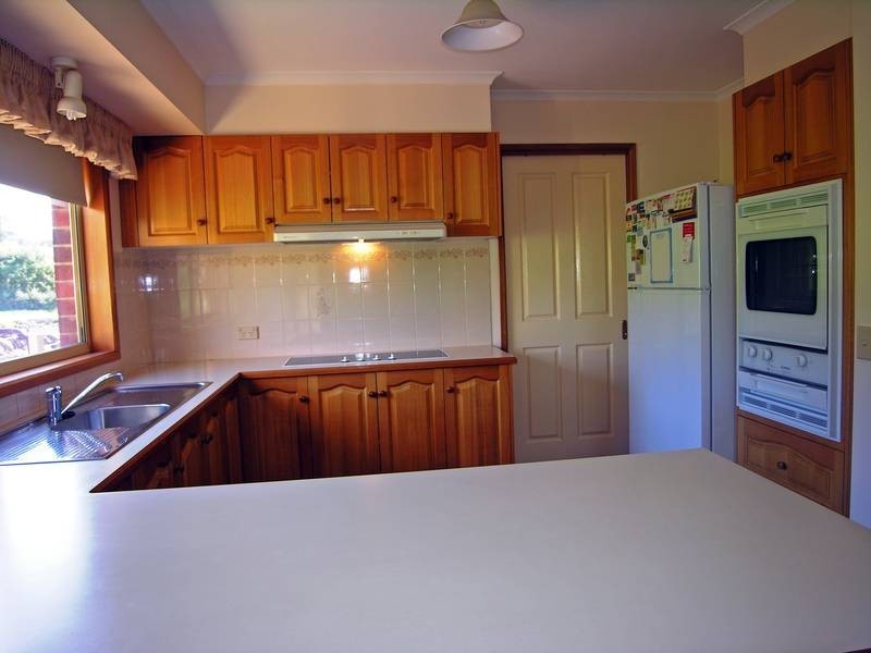 265 Elcho Rd, Lara VIC 3212