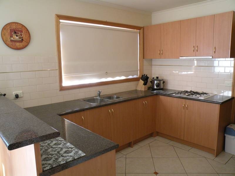 1/79 Cameron Crescent, Lara VIC 3212