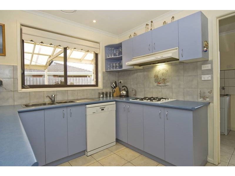 48 Cameron Crescent, Lara VIC 3212