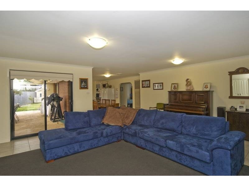 48 Cameron Crescent, Lara VIC 3212