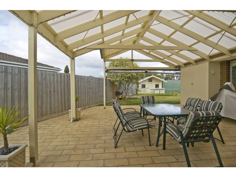 48 Cameron Crescent, Lara VIC 3212