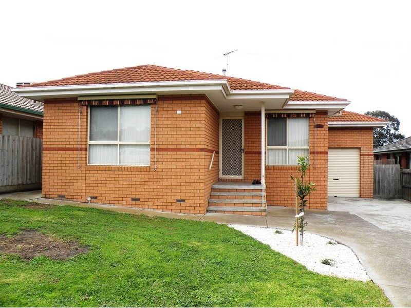 16 Moran Place, Norlane VIC 3214