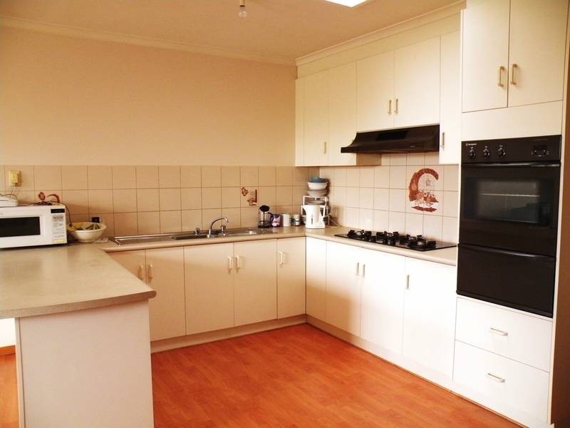 16 Moran Place, Norlane VIC 3214