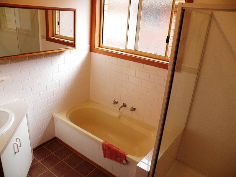 16 Moran Place, Norlane VIC 3214