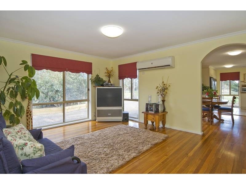 5 McIntyre Road, Lara VIC 3212